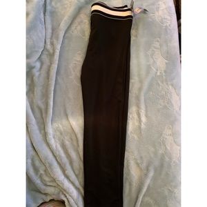 Ambiance apparel capri size small cross cross